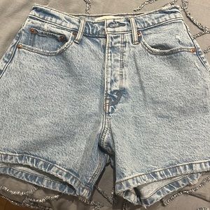 Never worn, Abercrombie size 26 curve love dad shorts
